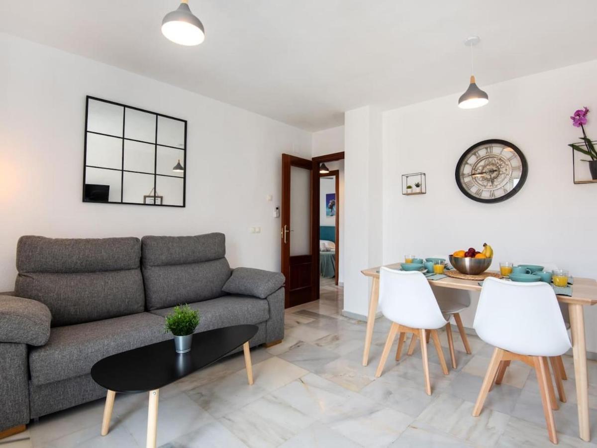 Rosaleda Center Apartment Malaga Bagian luar foto
