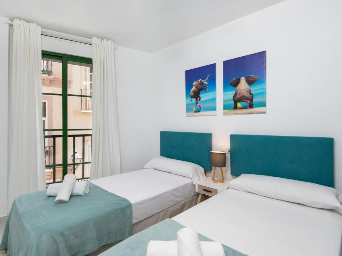 Rosaleda Center Apartment Malaga Bagian luar foto